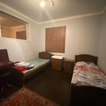 يريفان Hero Hostel المظهر الخارجي الصورة