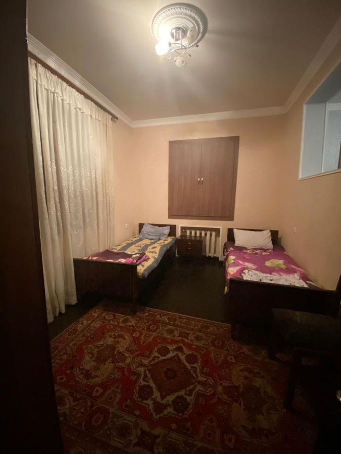 يريفان Hero Hostel المظهر الخارجي الصورة